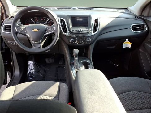 Used 2024 Chevrolet Equinox LT w/ LPO, Floor Liner Package FWD image 13