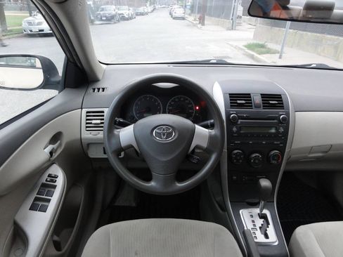 Used 2010 Toyota Corolla LE FWD image 10