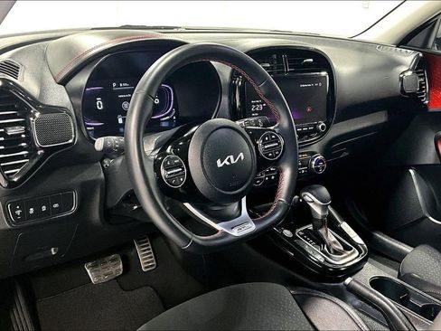 Used 2025 Kia Soul GT-Line image 16