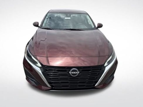 Used 2023 Nissan Altima 2.5 SV FWD image 8