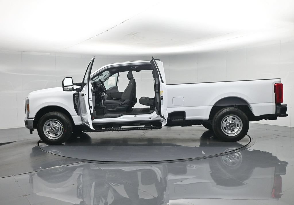 New 2026 Ford F350 XL w/ XL Chrome Package RWD image 33