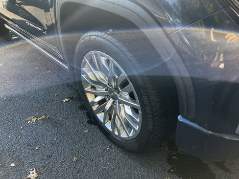 Used 2019 GMC Sierra 1500 Denali w/ Denali Ultimate Package image 11