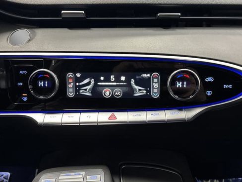 Used 2024 Genesis GV70 3.5T Sport image 20