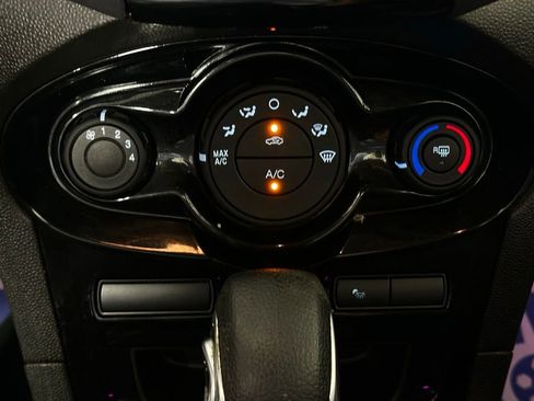 Used 2019 Ford Fiesta SE w/ Equipment Group 201A image 19