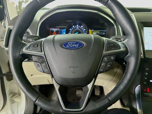 Used 2020 Ford Edge Titanium image 14