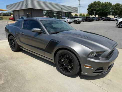 Used 2014 Ford Mustang GT Premium RWD image 4