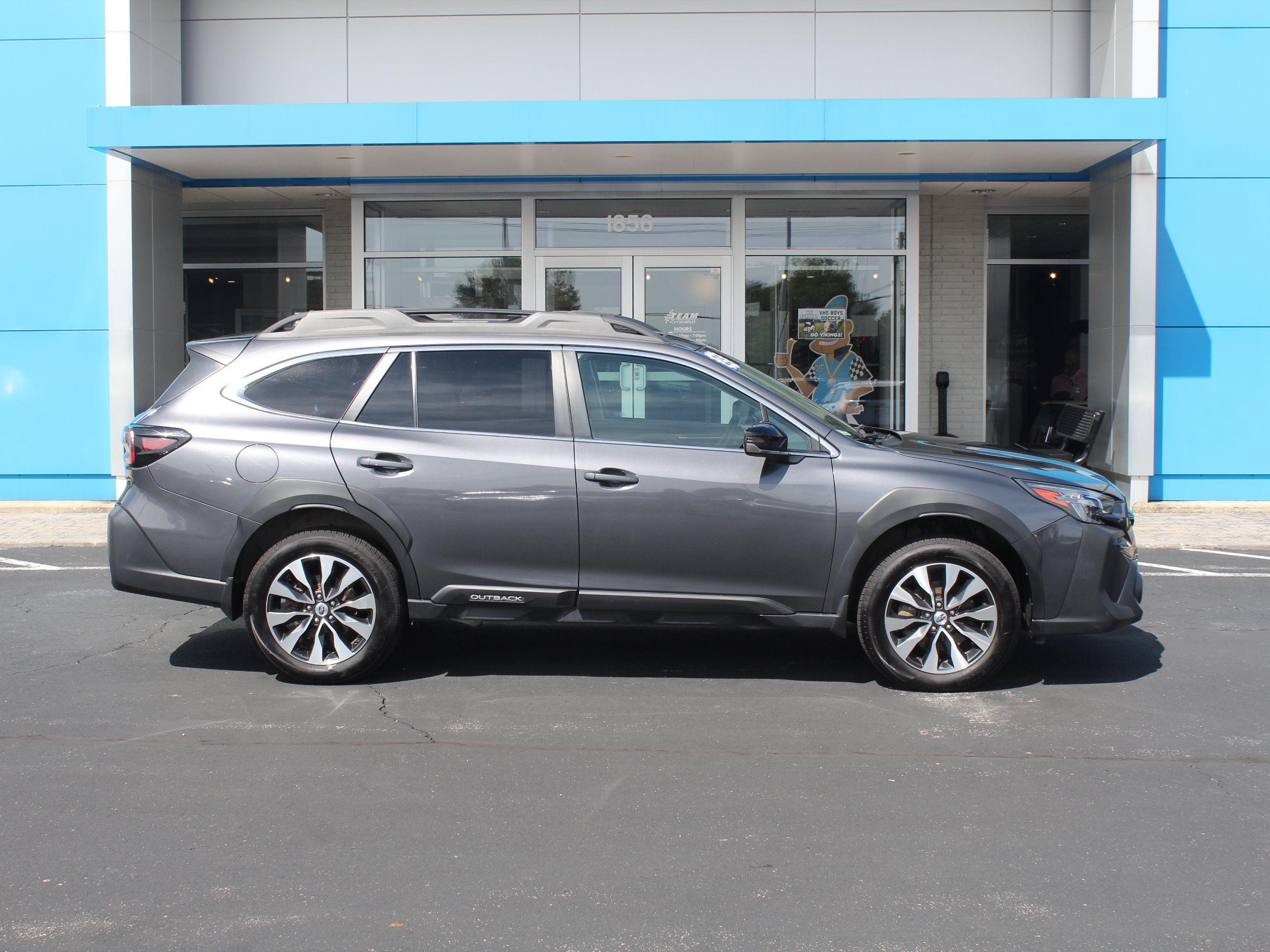 Used 2025 Subaru Outback Limited XT AWD/4WD image 6