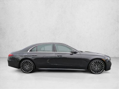 Used 2022 Mercedes-Benz S 500 4MATIC image 4