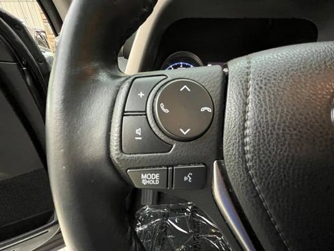 Used 2018 Toyota RAV4 XLE AWD/4WD image 21