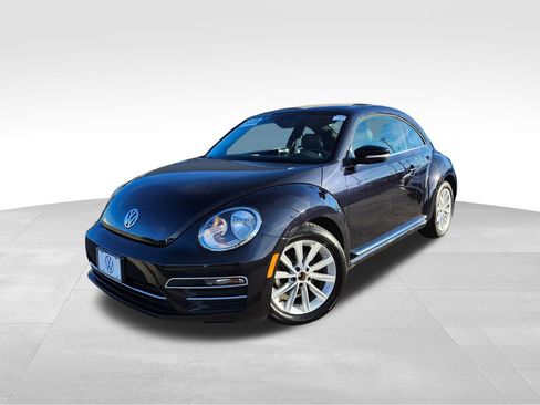 Used 2019 Volkswagen Beetle 2.0T SE image 3