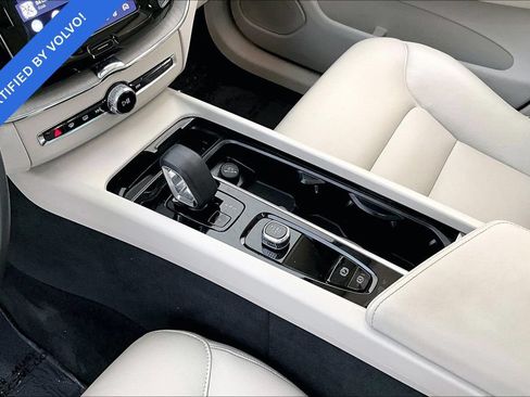 Certified 2023 Volvo XC60 B5 Plus w/ Protection Package Premier FWD image 18