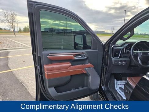 Used 2024 GMC Sierra 3500 Denali Ultimate w/ LPO, GMC Protection Package AWD/4WD image 5