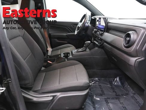 Used 2023 Chevrolet Colorado W/T RWD image 22