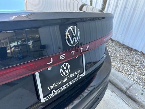 New 2026 Volkswagen Jetta SE image 30