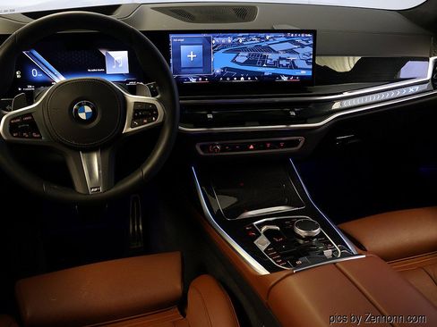 Used 2026 BMW X7 xDrive40i w/ M Sport Package AWD/4WD image 17