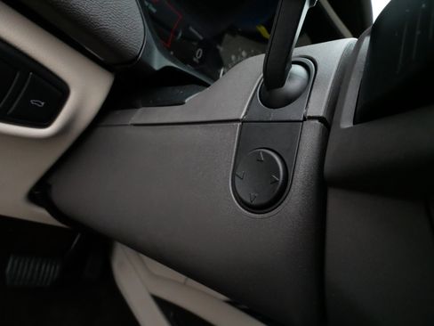 Used 2018 Lincoln MKZ Reserve FWD image 28