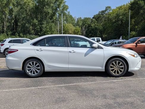 Used 2015 Toyota Camry XLE FWD image 6
