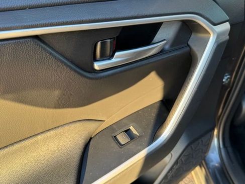 Used 2023 Toyota RAV4 XLE image 15