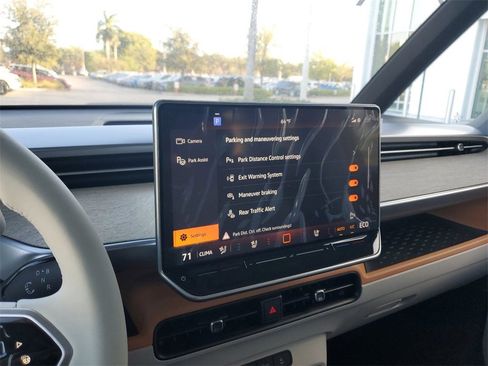 New 2025 Volkswagen ID. Buzz 1st Edition image 11