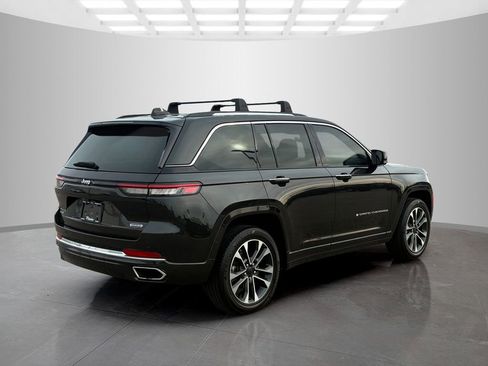 Used 2023 Jeep Grand Cherokee Overland image 5
