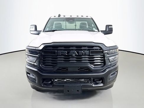 Used 2026 RAM 2500 Tradesman AWD/4WD image 2