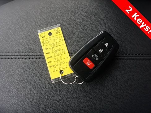 Used 2025 Toyota RAV4 XLE Premium image 32