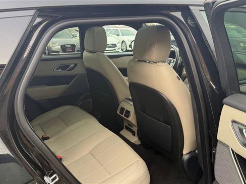 Used 2018 Land Rover Range Rover Velar R-Dynamic SE image 12
