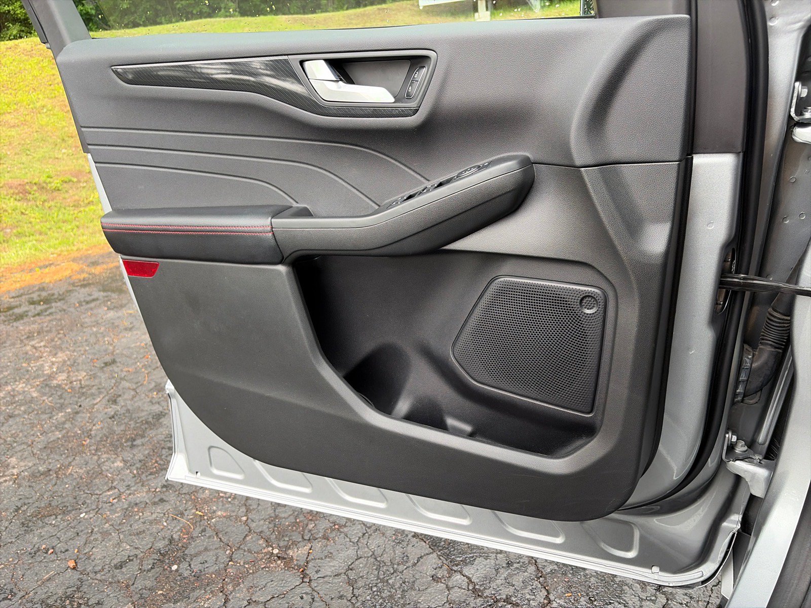 Used 2023 Ford Escape ST-Line w/ Tech Pack #1 AWD/4WD image 14