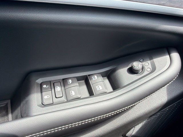 New 2026 Jeep Grand Cherokee Altitude AWD/4WD image 23