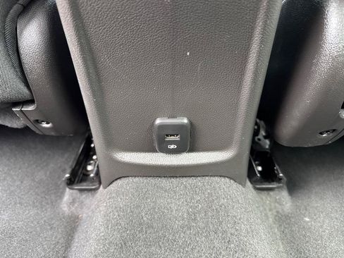Used 2018 Chevrolet Cruze LT w/ Convenience Package FWD image 28