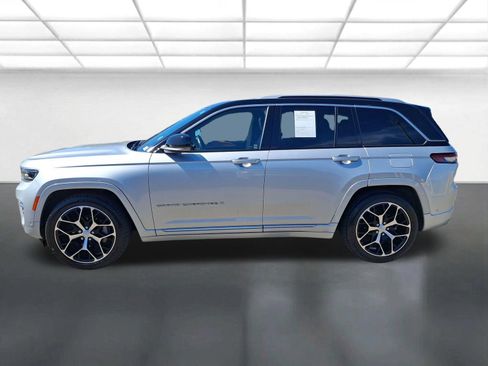 Certified 2022 Jeep Grand Cherokee Summit AWD/4WD image 9