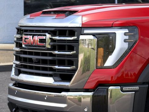 New 2026 GMC Sierra 2500 SLT w/ SLT Premium Package AWD/4WD image 13