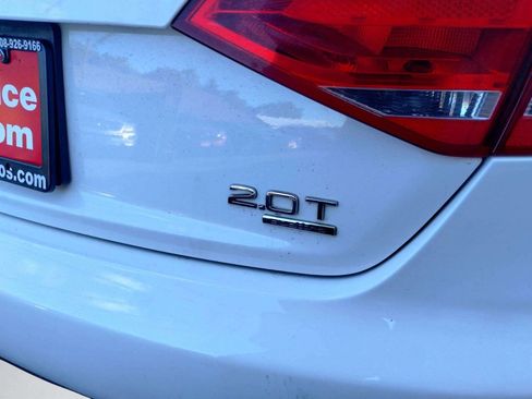 Used 2010 Audi A4 2.0T Premium image 10