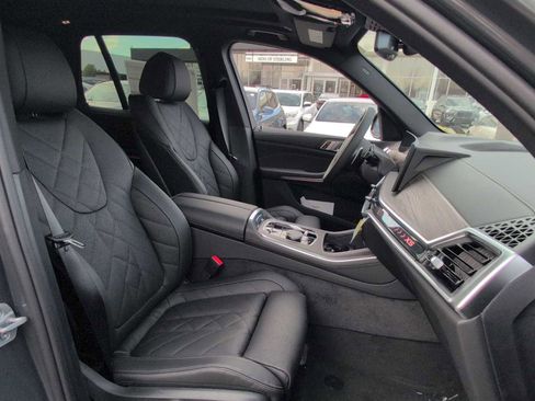 Used 2026 BMW X5 xDrive50e w/ M Sport Package image 22