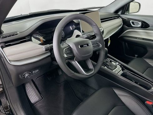 New 2026 Jeep Compass Limited image 13