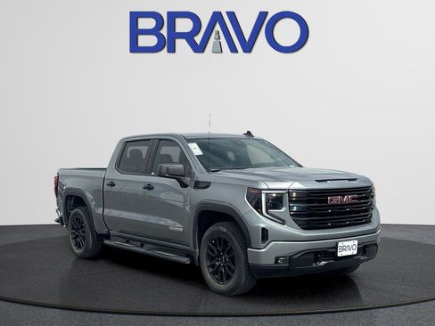Used 2023 GMC Sierra 1500 Elevation AWD/4WD image 2