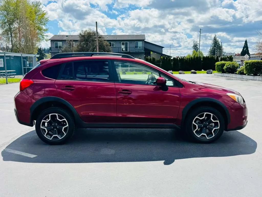 Used 2015 Subaru Crosstrek 2.0i Premium AWD/4WD image 6