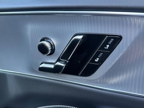 Certified 2024 Cadillac Lyriq Tech w/ Driver Assist Package image 22