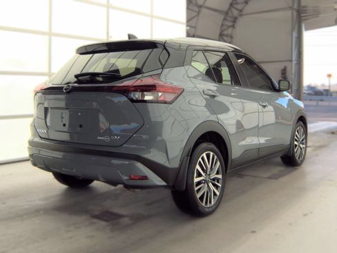 Used 2024 Nissan Kicks SV FWD image 16