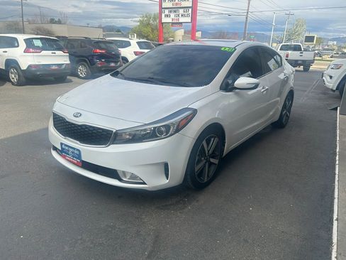 Used 2018 Kia Forte EX w/ EX Premium Plus Package image 2