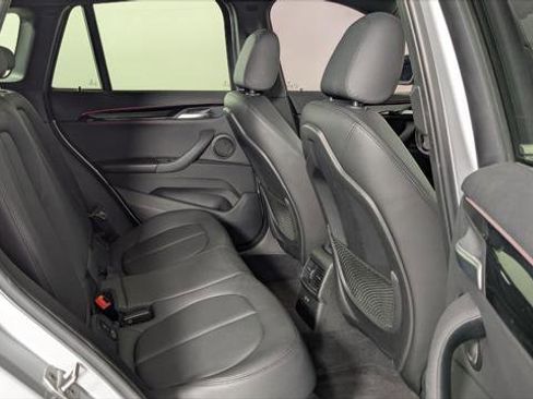 Used 2020 BMW X1 xDrive28i image 18