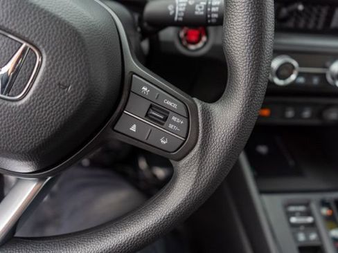 Used 2025 Honda CR-V LX image 18