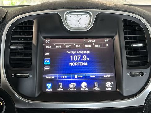 Used 2015 Chrysler 300 Limited RWD image 20