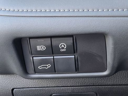 Used 2024 Toyota Highlander XSE image 29