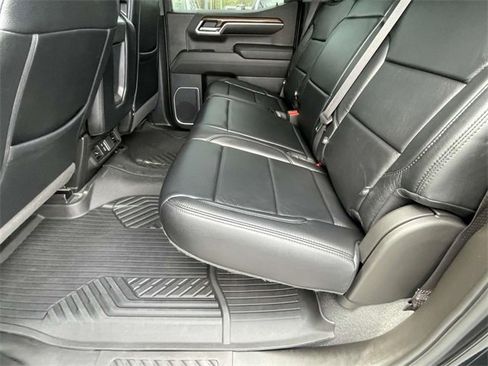 Used 2023 Chevrolet Silverado 1500 LT Trail Boss w/ Protection Package image 13