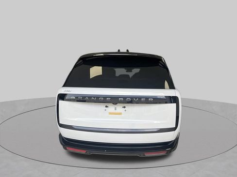 Used 2025 Land Rover Range Rover SE AWD/4WD image 6