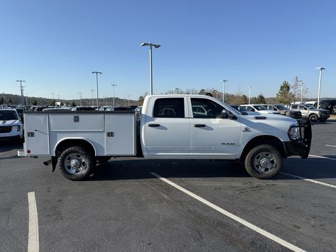 Used 2022 RAM 3500 Tradesman image 9