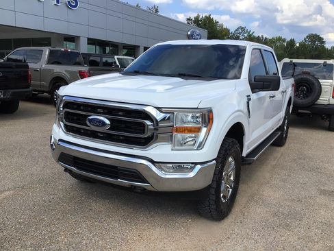 Used 2022 Ford F150 XLT w/ Equipment Group 301A Mid AWD/4WD image 5