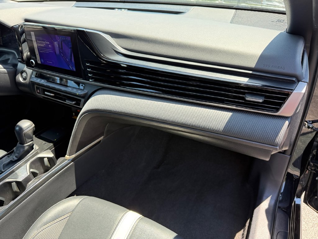 Certified 2025 Toyota Camry SE FWD image 16