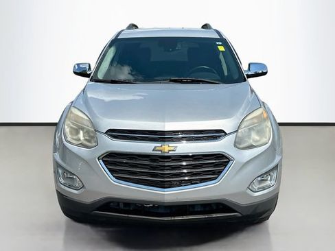 Used 2017 Chevrolet Equinox Premier w/ Enhanced Convenience Package FWD image 4